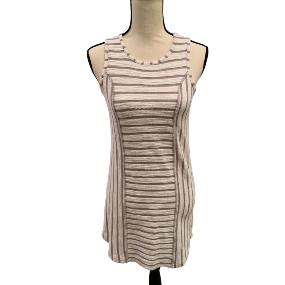 ⭐️ Hanna Anderson Dress Size 140